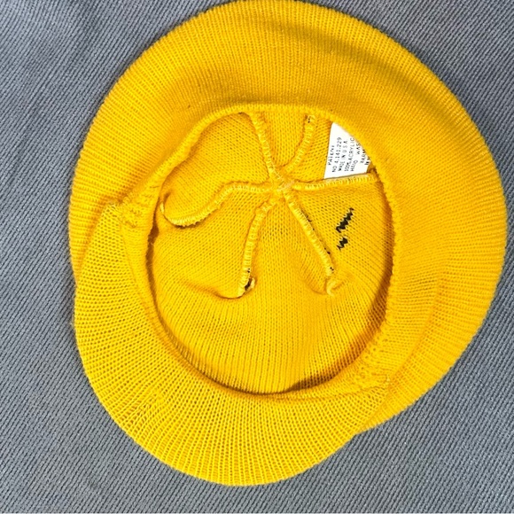 Vintage Iowa Hawkeyes tam beanie hat with Pom Pom and brim - Picture 2 of 4